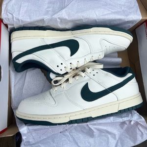 Nike Dunk Low "Deep Jungle"